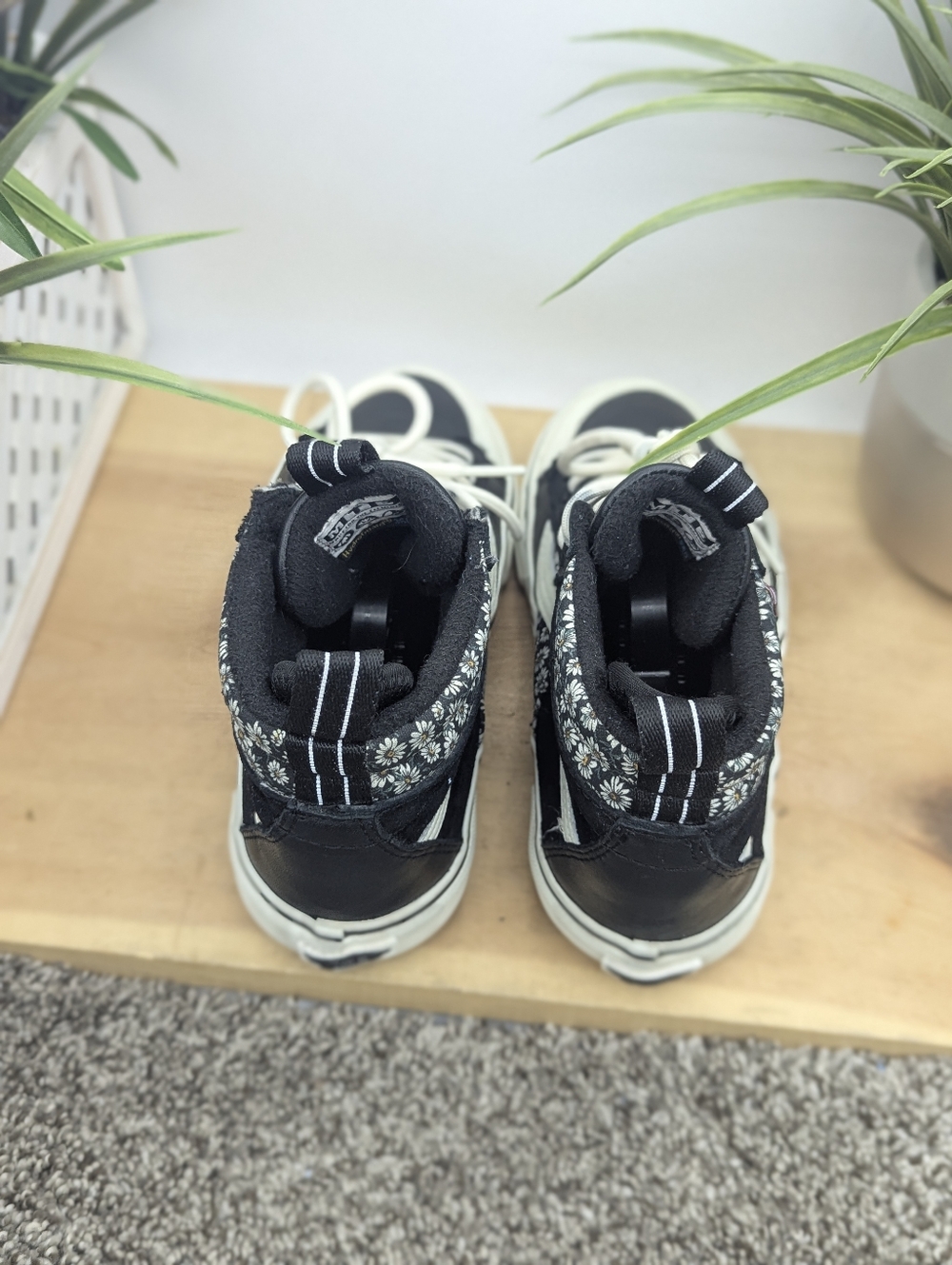 VANS SK-8 Hi MTE-2 Black Floral Boot Casual Leather Women Size 6.5 Skate - Picture 6 of 9